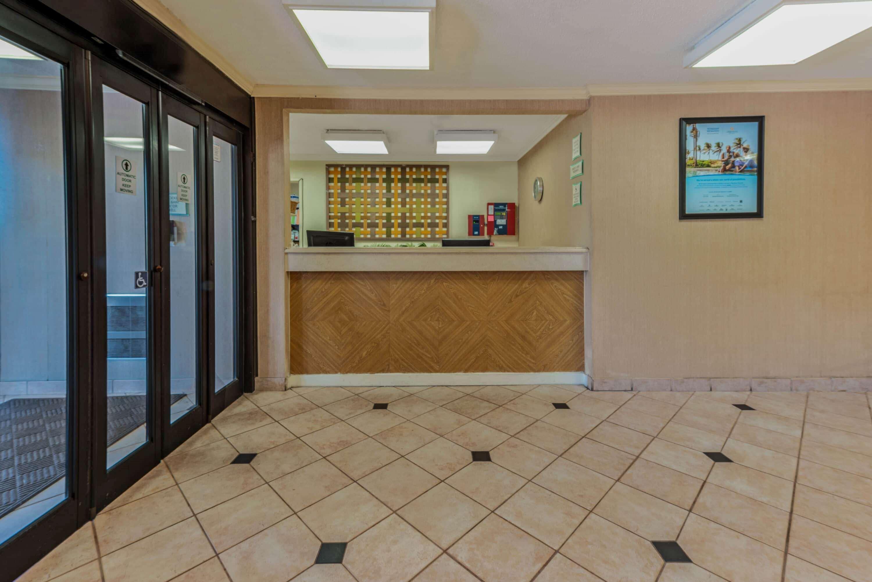 La Quinta By Wyndham Tampa Brandon West Hotel Heartland Exterior photo