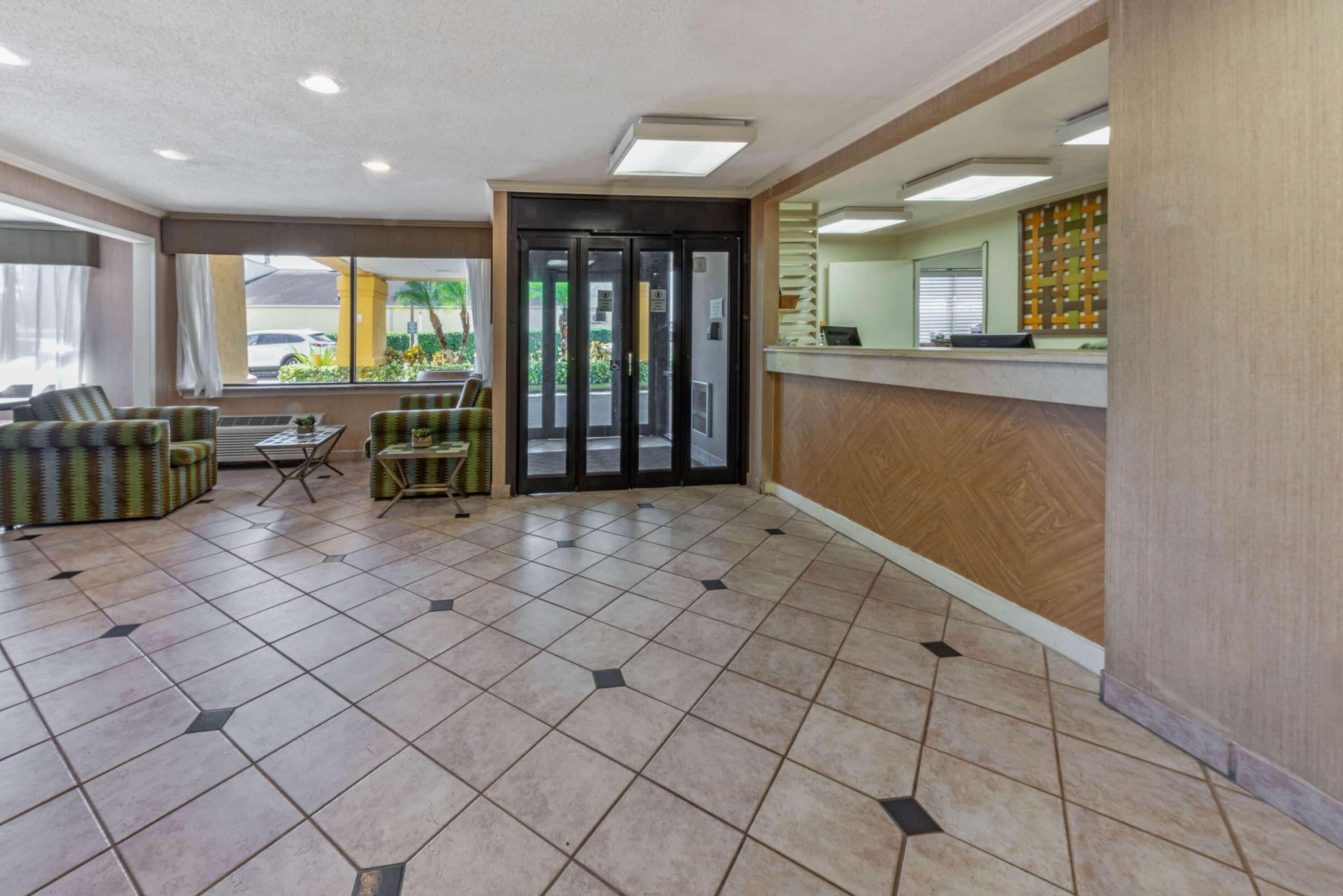 La Quinta By Wyndham Tampa Brandon West Hotel Heartland Exterior photo